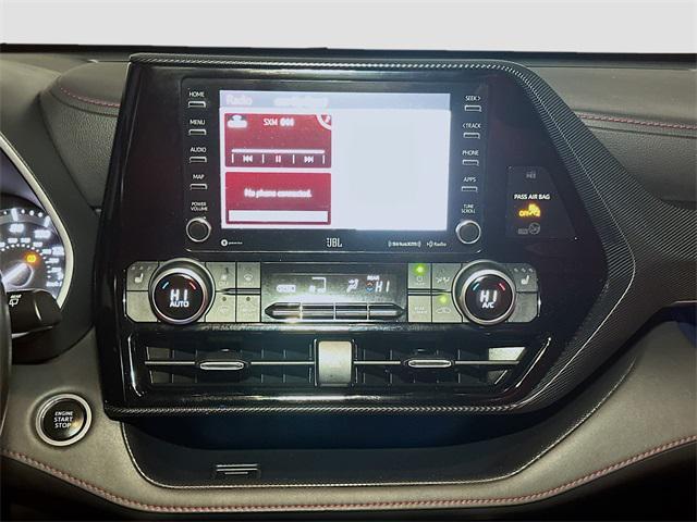 used 2021 Toyota Highlander car, priced at $39,568