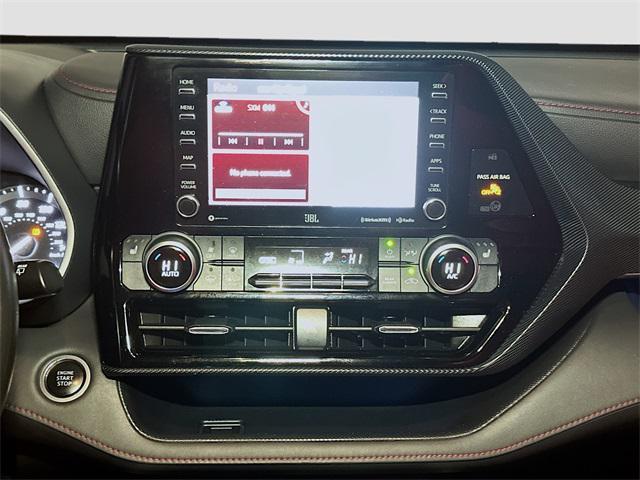 used 2021 Toyota Highlander car, priced at $39,568