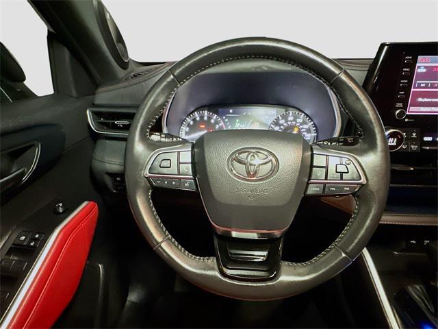 used 2021 Toyota Highlander car, priced at $39,568