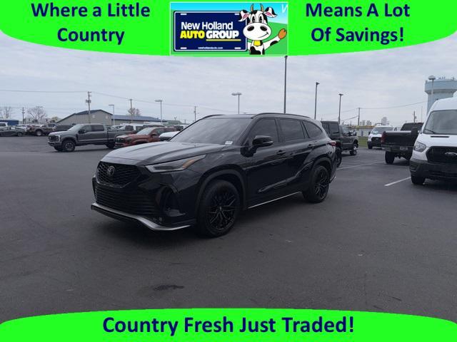 used 2021 Toyota Highlander car, priced at $39,568