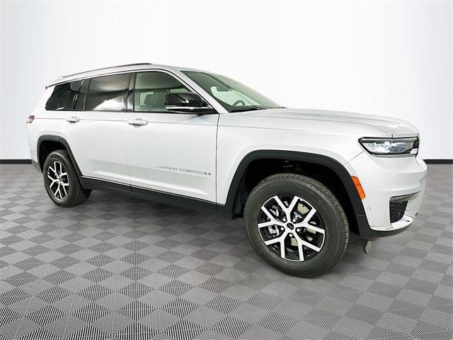 new 2024 Jeep Grand Cherokee L car, priced at $49,828