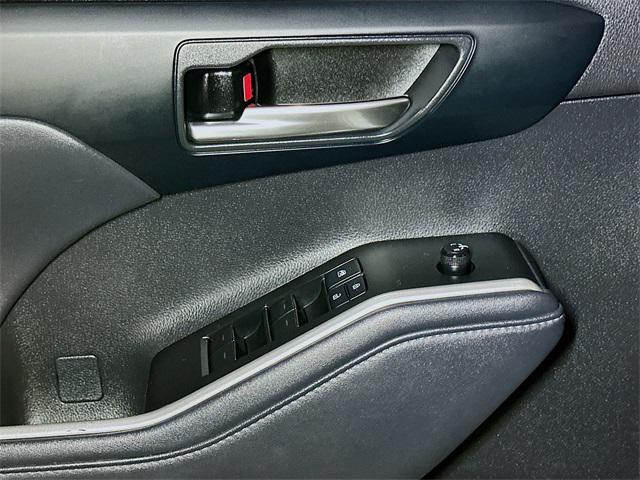 used 2021 Toyota Highlander Hybrid car, priced at $34,969