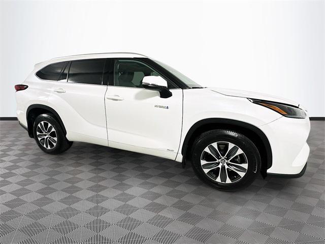 used 2021 Toyota Highlander Hybrid car, priced at $34,969