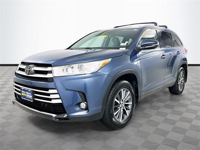 used 2019 Toyota Highlander car, priced at $27,523