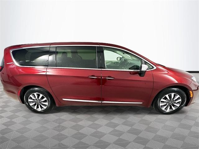 used 2023 Chrysler Pacifica Hybrid car, priced at $38,428