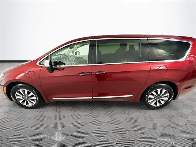 used 2023 Chrysler Pacifica Hybrid car, priced at $38,428