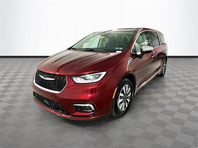 used 2023 Chrysler Pacifica Hybrid car, priced at $38,428