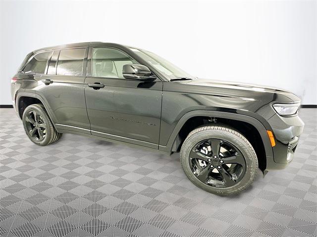 new 2025 Jeep Grand Cherokee car, priced at $45,837