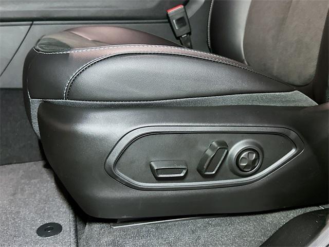 new 2025 Jeep Grand Cherokee car, priced at $45,837