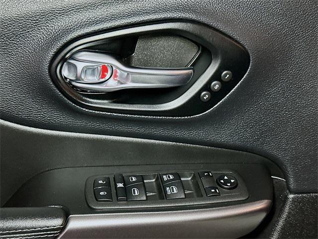 used 2022 Jeep Cherokee car, priced at $26,927