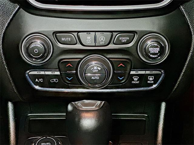 used 2022 Jeep Cherokee car, priced at $26,927