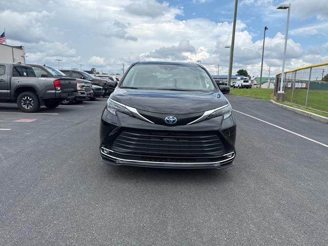 used 2024 Toyota Sienna car, priced at $46,952
