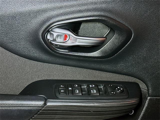 used 2015 Jeep Cherokee car, priced at $12,499