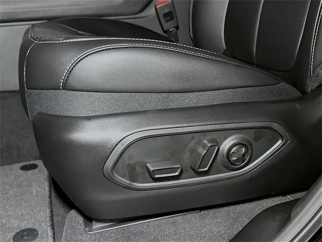 new 2025 Jeep Grand Cherokee L car, priced at $51,712