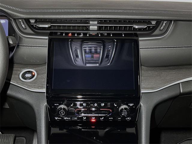 new 2025 Jeep Grand Cherokee L car, priced at $51,712