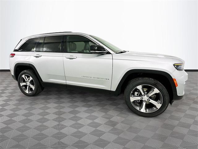 new 2025 Jeep Grand Cherokee car, priced at $52,775