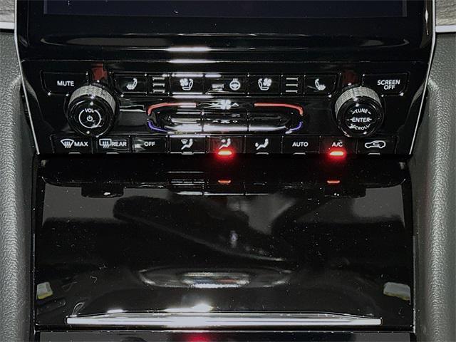 new 2025 Jeep Grand Cherokee car, priced at $52,775