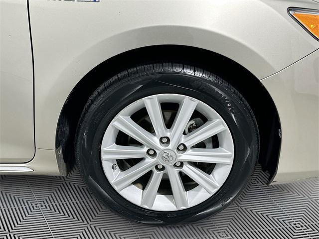 used 2013 Toyota Camry Hybrid car, priced at $12,988