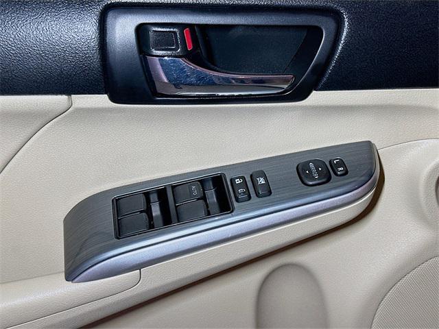 used 2013 Toyota Camry Hybrid car, priced at $12,988