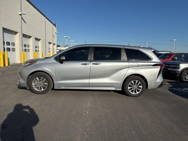 used 2021 Toyota Sienna car, priced at $38,923