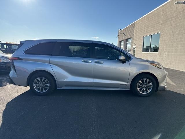 used 2021 Toyota Sienna car, priced at $38,923