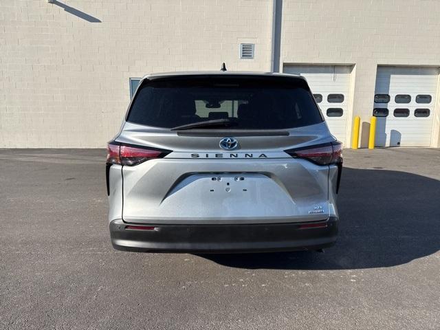 used 2021 Toyota Sienna car, priced at $38,923