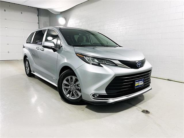 used 2021 Toyota Sienna car, priced at $38,923