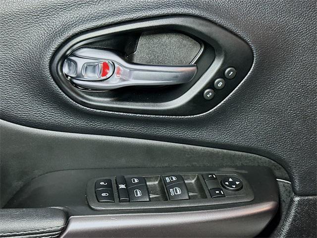 used 2022 Jeep Cherokee car, priced at $26,698