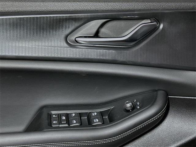 new 2025 Jeep Grand Cherokee L car, priced at $47,047