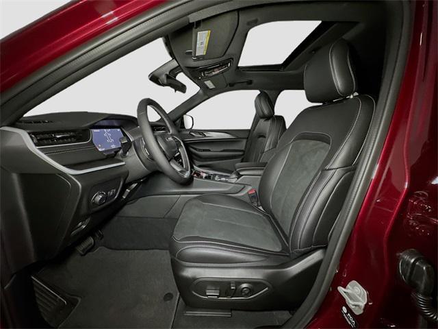 new 2025 Jeep Grand Cherokee L car, priced at $47,047