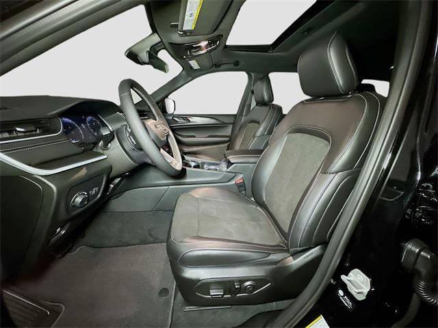 new 2025 Jeep Grand Cherokee L car, priced at $46,422