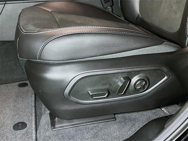 new 2025 Jeep Grand Cherokee L car, priced at $46,422