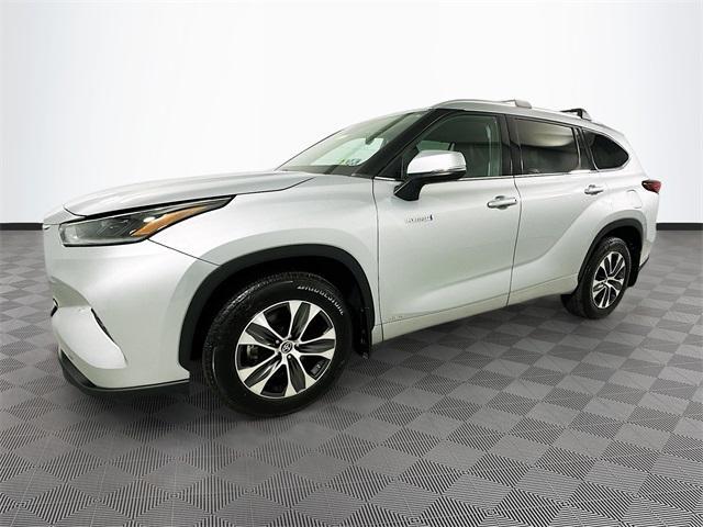 used 2021 Toyota Highlander Hybrid car, priced at $35,963