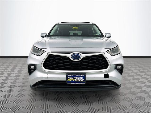 used 2021 Toyota Highlander Hybrid car, priced at $35,963