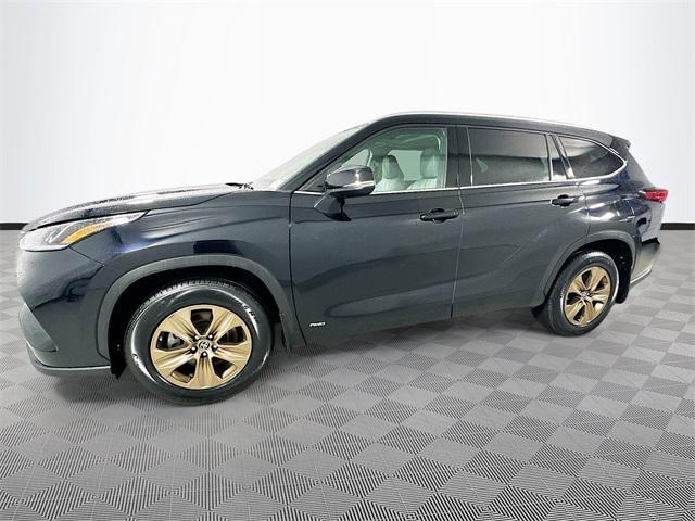 used 2022 Toyota Highlander Hybrid car, priced at $35,465