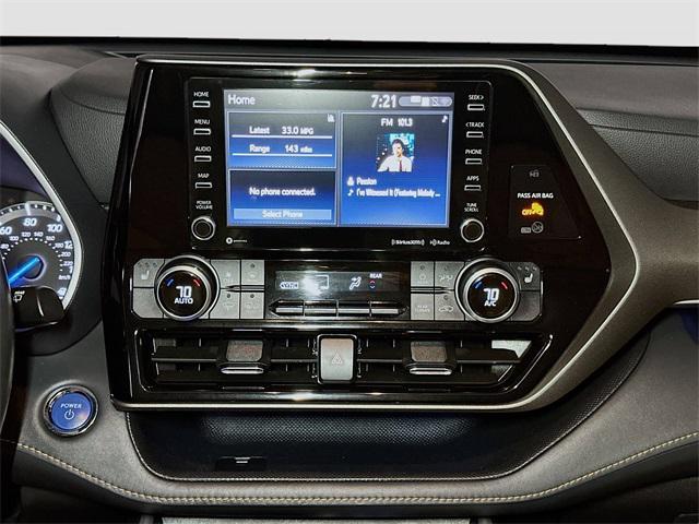used 2022 Toyota Highlander Hybrid car, priced at $35,465