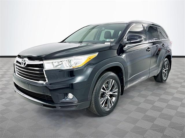 used 2016 Toyota Highlander car, priced at $22,454