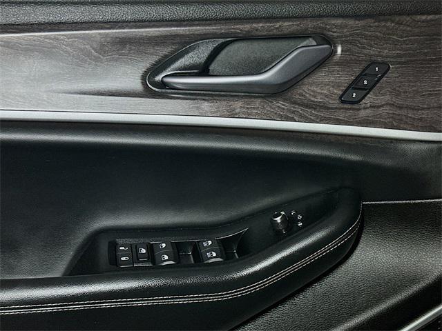 used 2022 Jeep Grand Cherokee car, priced at $33,265
