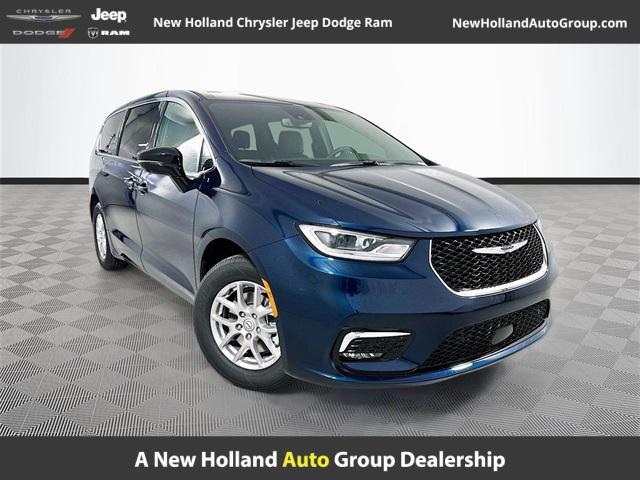 new 2025 Chrysler Pacifica car, priced at $43,117