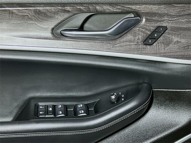 used 2022 Jeep Grand Cherokee car, priced at $37,542