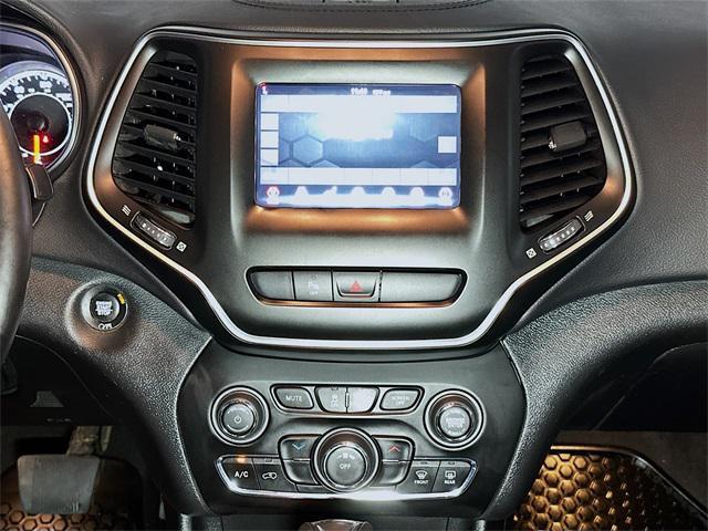 used 2020 Jeep Cherokee car, priced at $16,715