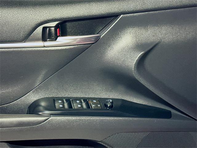 used 2019 Toyota Camry Hybrid car, priced at $20,544