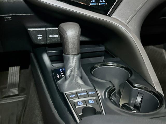 used 2019 Toyota Camry Hybrid car, priced at $20,544