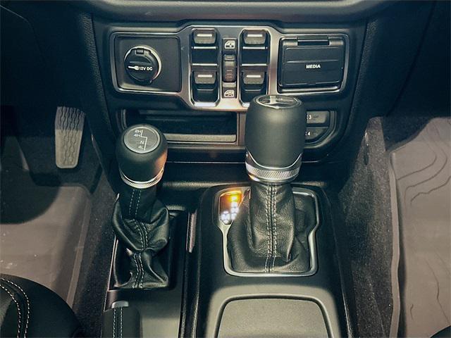 new 2025 Jeep Gladiator car, priced at $46,389