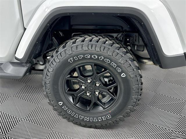 new 2025 Jeep Gladiator car, priced at $46,389