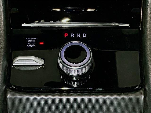 new 2025 Jeep Grand Cherokee car, priced at $49,876