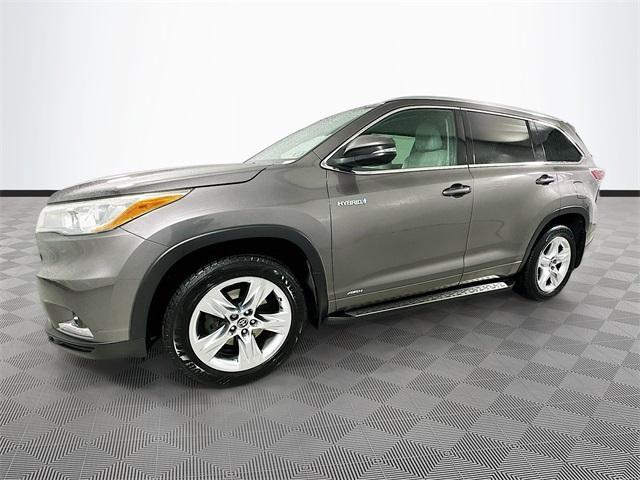 used 2016 Toyota Highlander Hybrid car, priced at $20,807