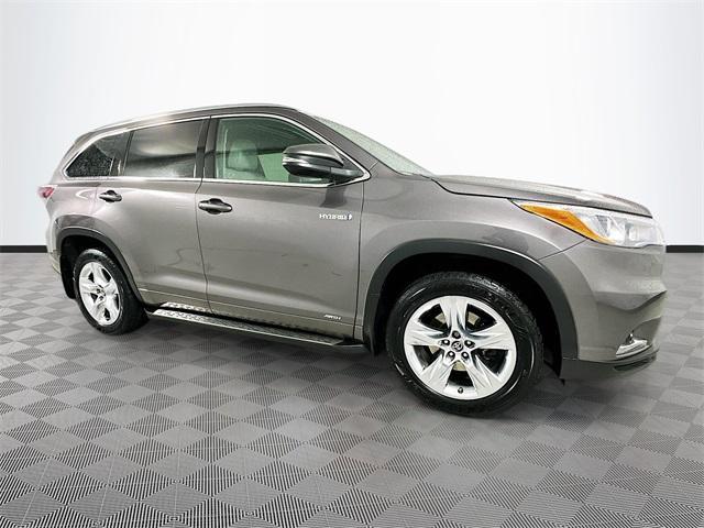 used 2016 Toyota Highlander Hybrid car, priced at $20,807