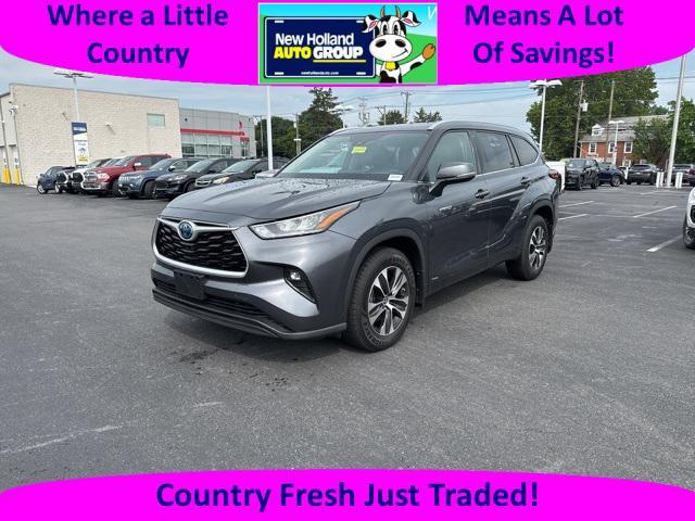 used 2020 Toyota Highlander Hybrid car, priced at $38,522