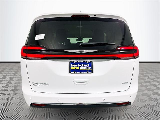 new 2024 Chrysler Pacifica car, priced at $46,147